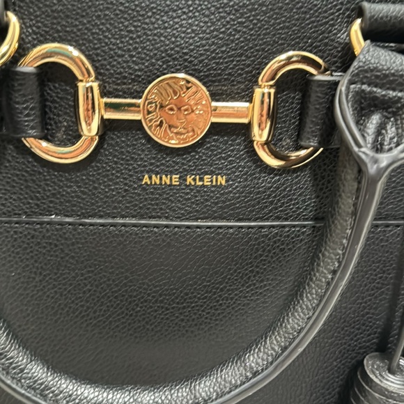 Anne Klein Black Purse - Picture 2 of 11